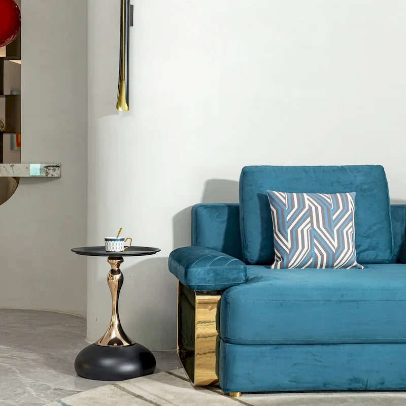 petite table d'appoint ronde pour petits espaces