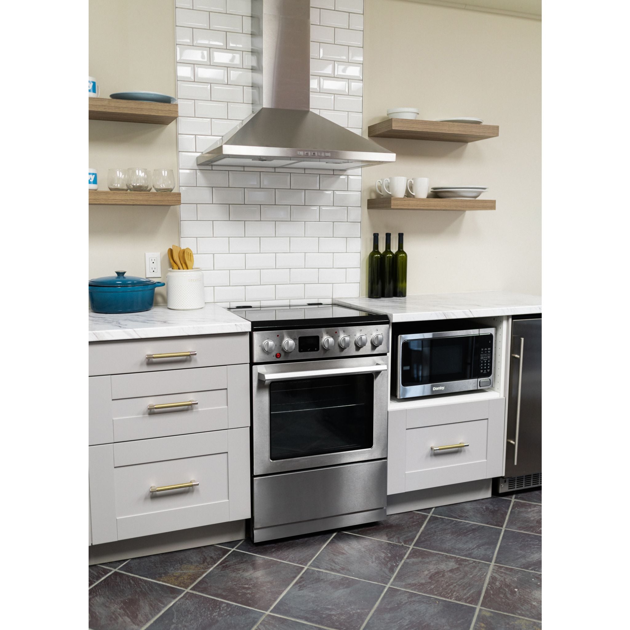 Cuisinière électrique Danby (DRCA240BSSC) - Acier inoxydable