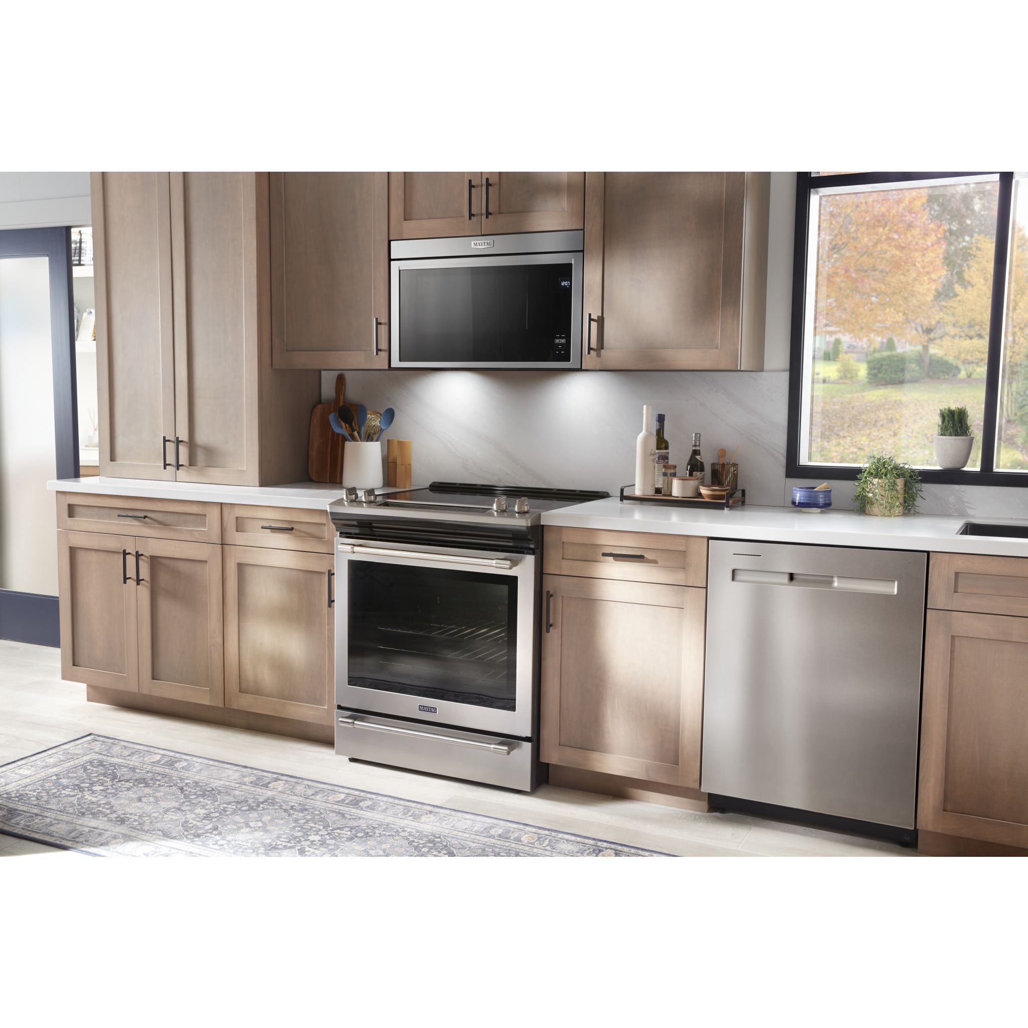 Micro-ondes Maytag à hotte intégrée (YMMMF6030PZ) - Acier inoxydable anti-traces de doigts